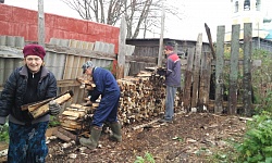 Помощь и служение отца Александра Аншукова
