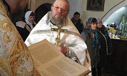 Помощь и служение отца Александра Аншукова